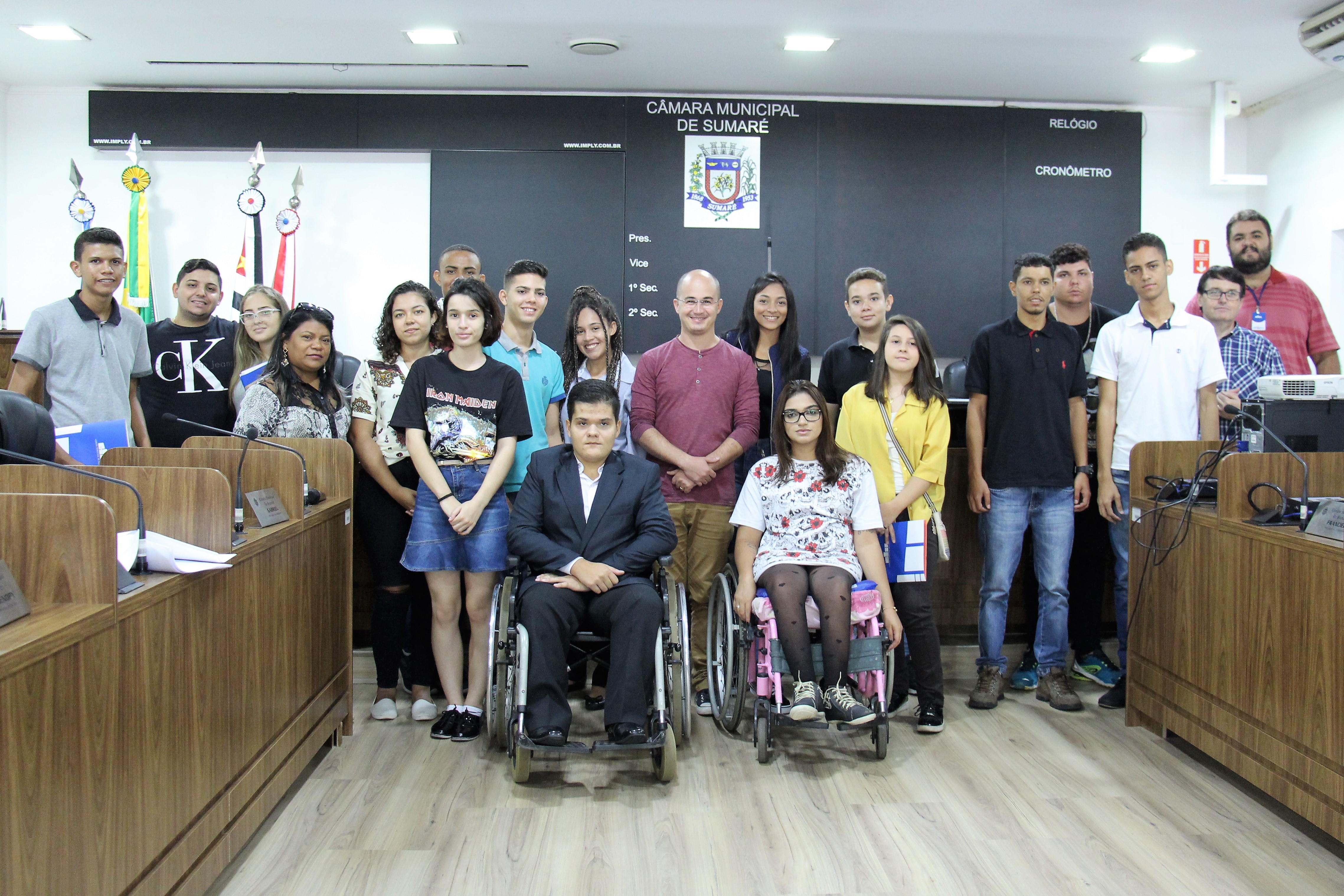 Parlamento Jovem recebe curso de Comunicação Oficial na Câmara de Sumaré